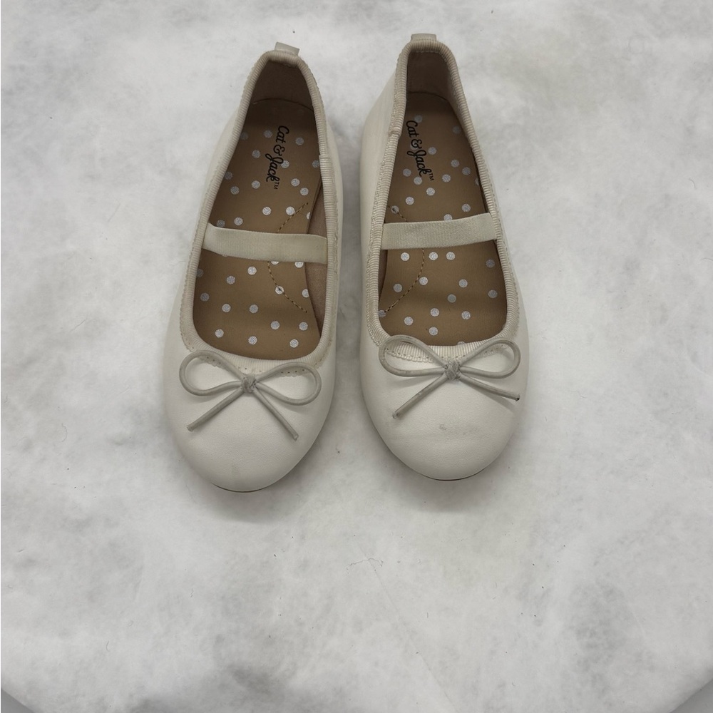 Cat & Jack Cream Bow Ballet Flats for Kids Size 9